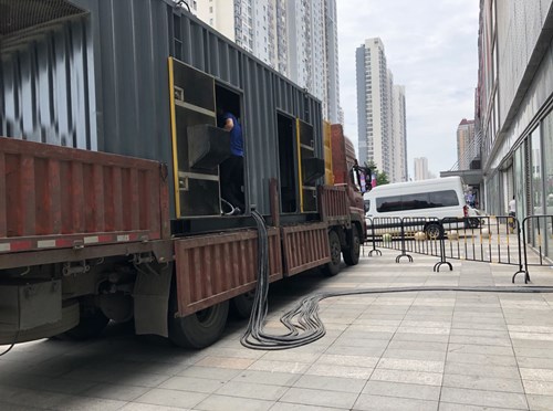 库伦冷却液不足的情况下如何检查柴油发电机组？