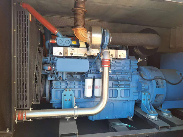 库伦燃油消耗率与进气温度的具体关系是什么？