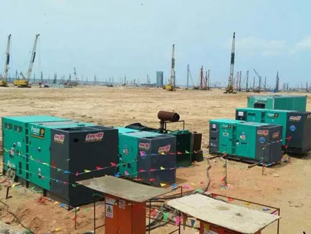 库伦如何检查和清洗空气滤清器？