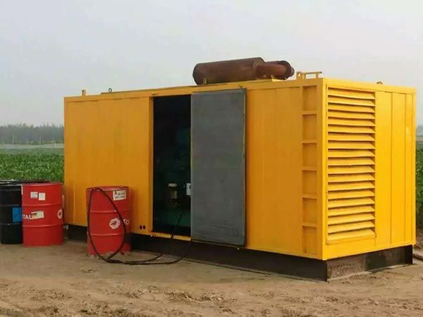 库伦安装新的水冷式机油散热器密封件有哪些注意事项？